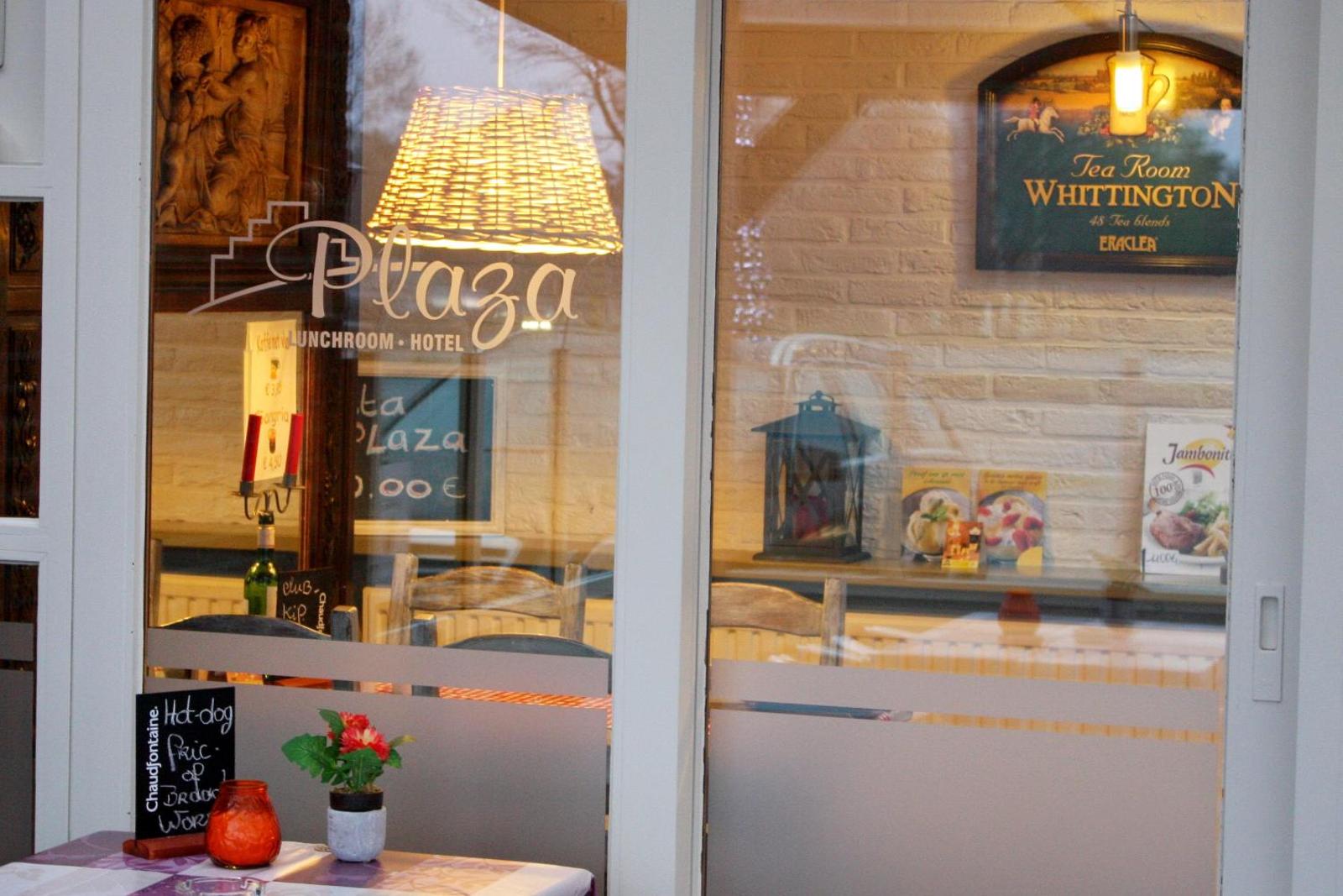Hotel Plaza Lommel entrance and restaurant window